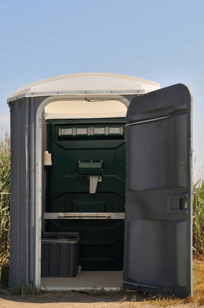 Portable Toilet Options We Offer in North Hobbs, NM